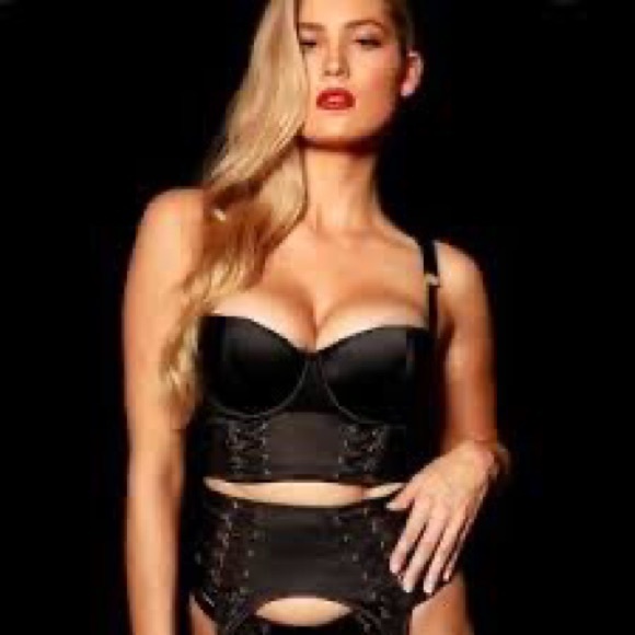 ‼️NEW‼️Honey Birdette STEVIE Black Corset Bra 32B - Picture 3 of 4